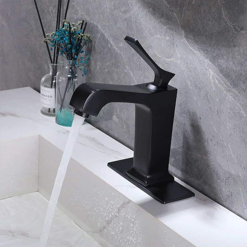 FVB309 Modern Angular Brass Faucet with Single-Handle Design