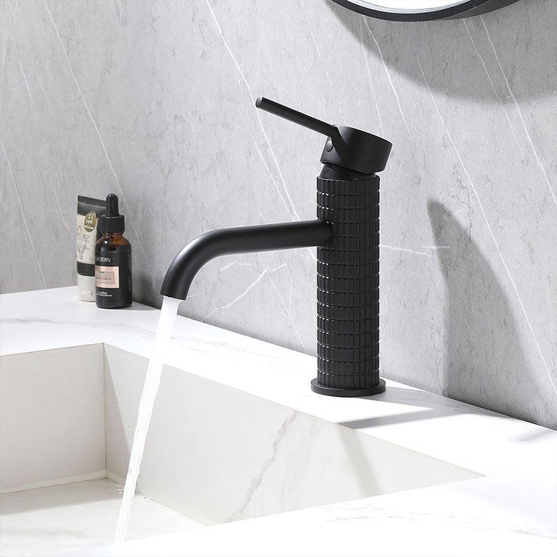 FVB318 Modern Cylindrical Faucet with Honeycomb Aerator & Geometric Texture