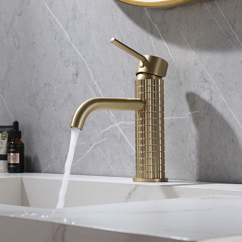 FVB318 Modern Cylindrical Faucet with Honeycomb Aerator & Geometric Texture