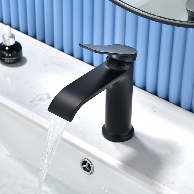 FVB330 Modern chrome single hole deck mounted bathroom sink faucet