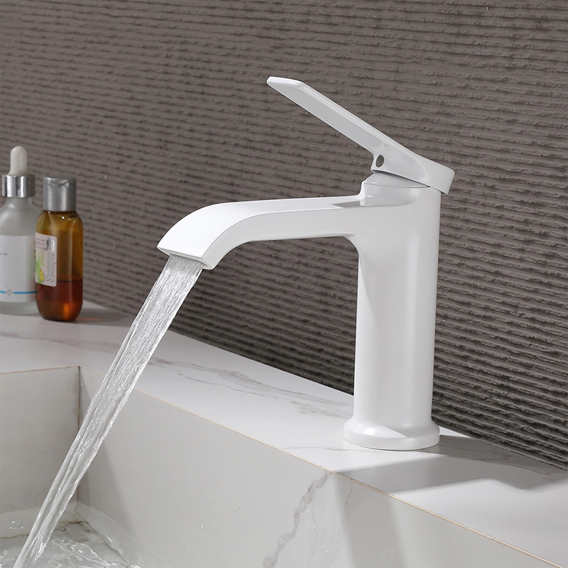 FVB330 Modern chrome single hole deck mounted bathroom sink faucet