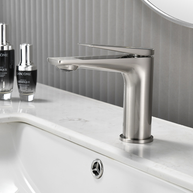 FVB332 Single-Handle Basin Mixer | Honeycomb Aerator & Solid Brass Build