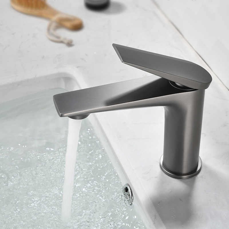 FVB332 Single-Handle Basin Mixer | Honeycomb Aerator & Solid Brass Build